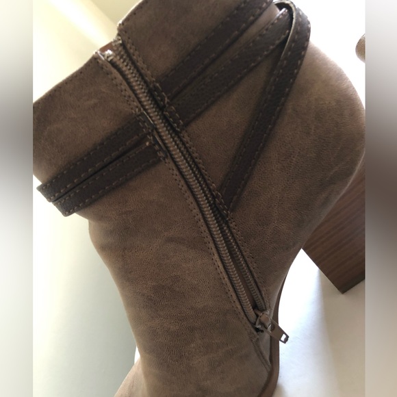 Brown booties like new - Picture 4 of 6